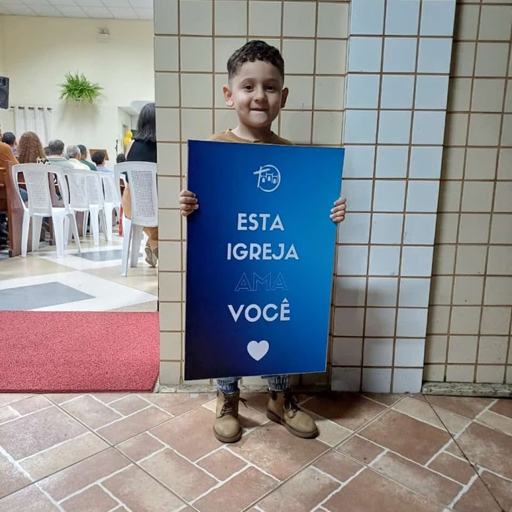 Esta igreja ama você